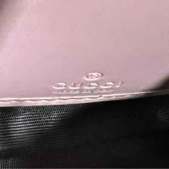 Gucci
GG Signature Leather Continental Wallet - Picture 7 of 8